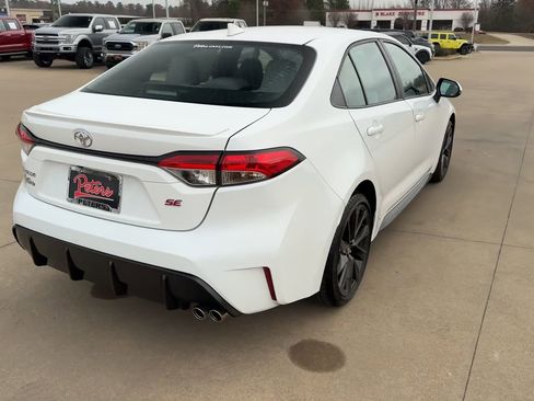Used 2024 Toyota Corolla SE image 8