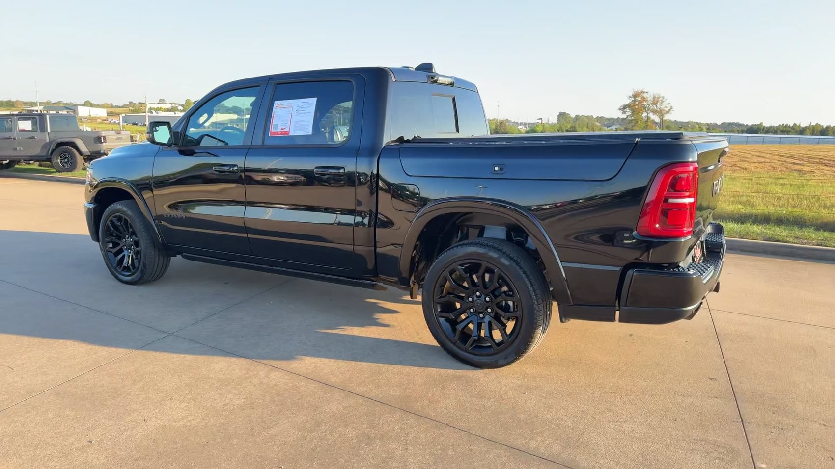 Used 2025 RAM 1500 Limited AWD/4WD image 5