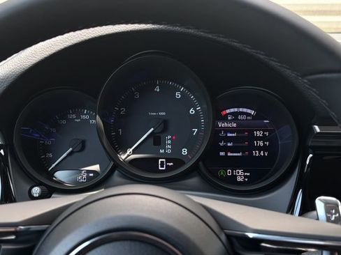 New 2026 Porsche Macan image 18