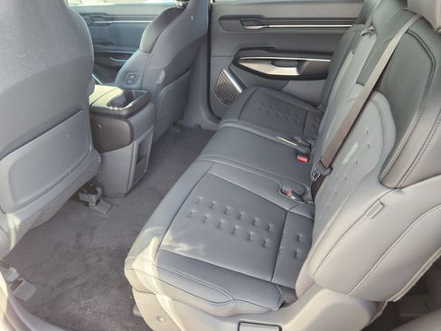 New 2026 Kia EV9 Wind image 11