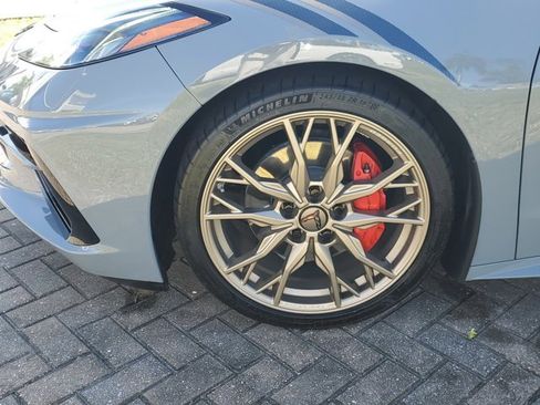 Used 2024 Chevrolet Corvette Stingray Convertible image 8