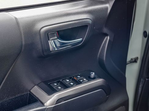 Certified 2022 Toyota Tacoma TRD Sport w/ Technology Package image 24