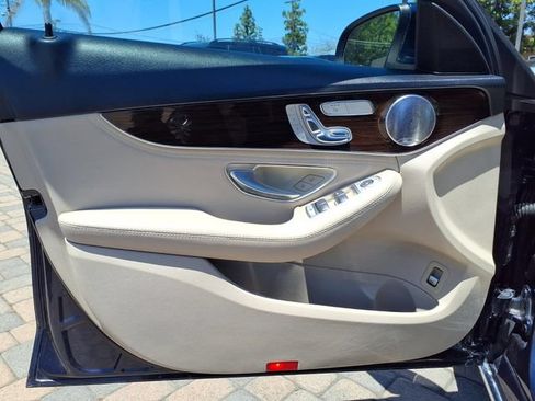 Used 2015 Mercedes-Benz C 300 4MATIC Sedan image 21