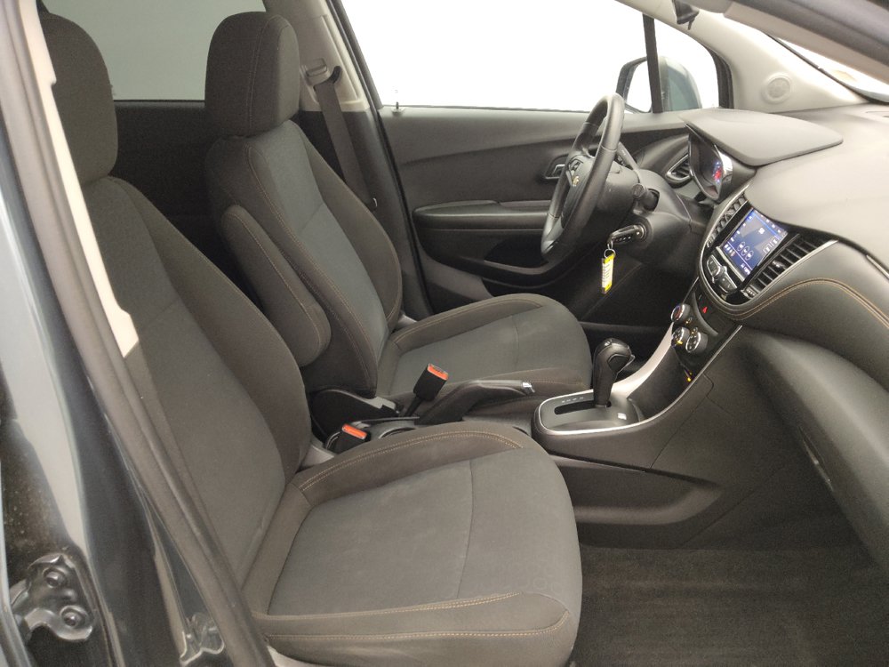 Used 2021 Chevrolet Trax LS w/ Tint and Cruise Package AWD/4WD image 21