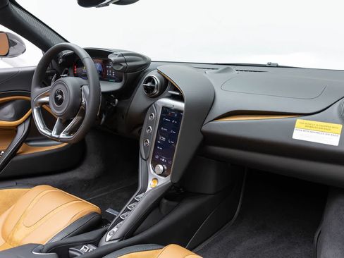 New 2027 McLaren 750S Spider RWD image 40