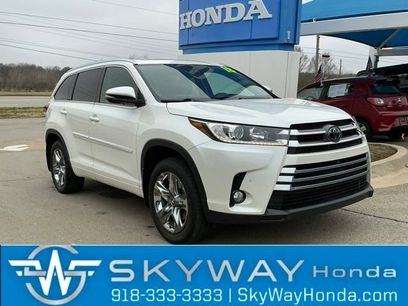 Used 2018 Toyota Highlander Limited Platinum