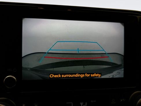 Used 2024 Toyota Highlander XLE image 15