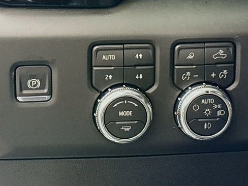 New 2026 GMC Sierra 1500 Denali w/ Denali Reserve Package image 10