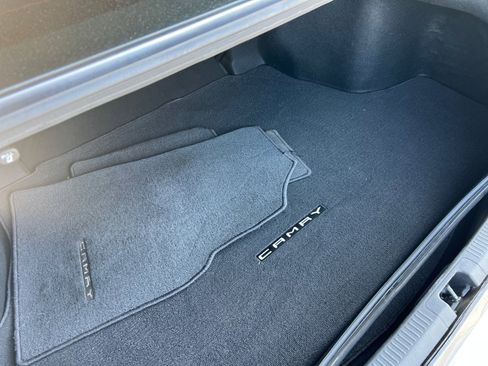 Used 2020 Toyota Camry LE image 12