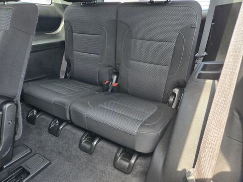 Used 2020 GMC Acadia SLE image 12