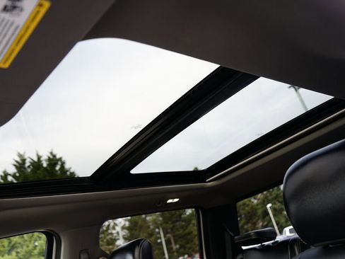 Used 2019 Ford F150 Lariat w/ Equipment Group 502A Luxury image 16