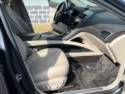 Used 2017 Lincoln MKZ Select w/ Select Plus Package image 15