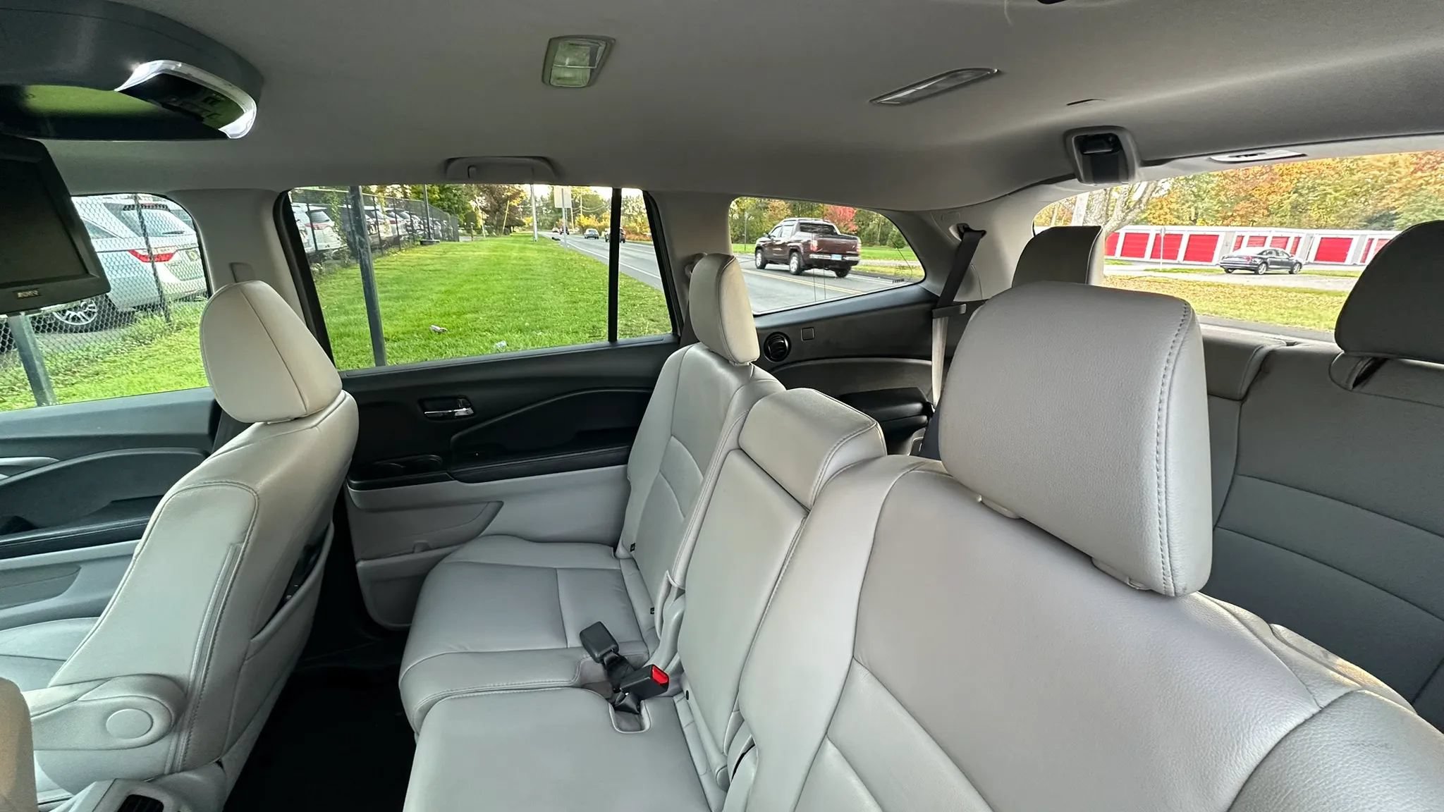 Used 2017 Honda Pilot EX-L image 31