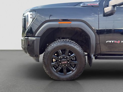 Used 2025 GMC Sierra 2500 AT4 w/ AT4 Premium Plus Package AWD/4WD image 20
