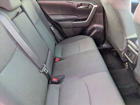 Used 2024 Toyota RAV4 XLE image 19