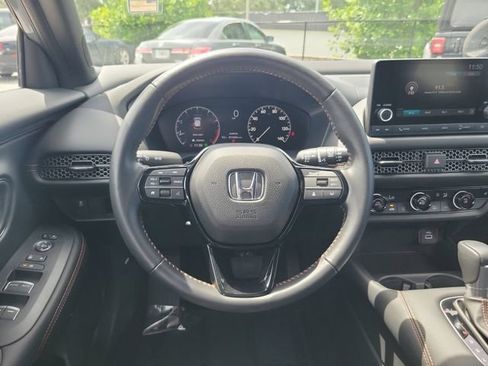 Certified 2025 Honda HR-V Sport image 30