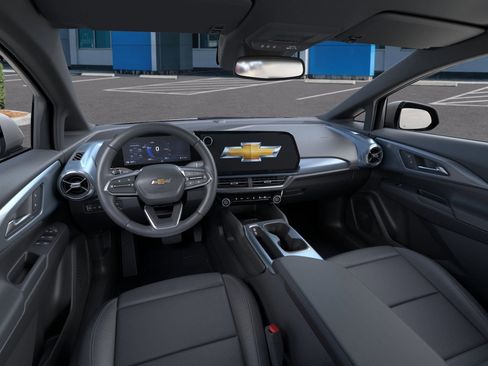 New 2025 Chevrolet Equinox EV LT image 15
