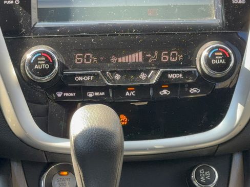 Used 2017 Nissan Murano S w/ Navigation Package FWD image 22