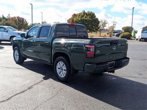 Used 2022 Nissan Frontier SV image 5