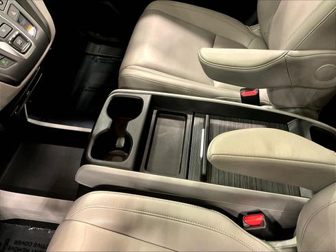 Used 2020 Honda Odyssey EX-L image 18