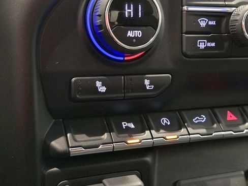 Used 2021 Chevrolet Silverado 1500 LT Trail Boss w/ Convenience Package II image 28