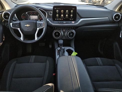 Used 2025 Chevrolet Blazer LT image 10