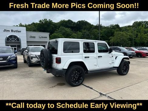Used 2023 Jeep Wrangler Unlimited Sahara w/ Cold Weather Group AWD/4WD image 13