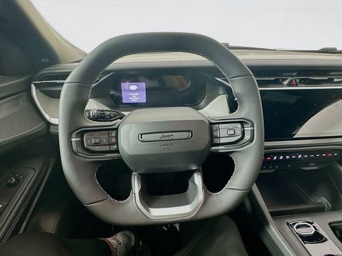 New 2026 Jeep Cherokee Laredo image 11