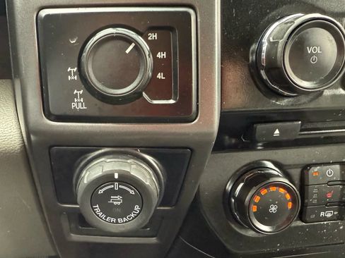 Used 2016 Ford F150 XLT w/ Equipment Group 302A Luxury image 23