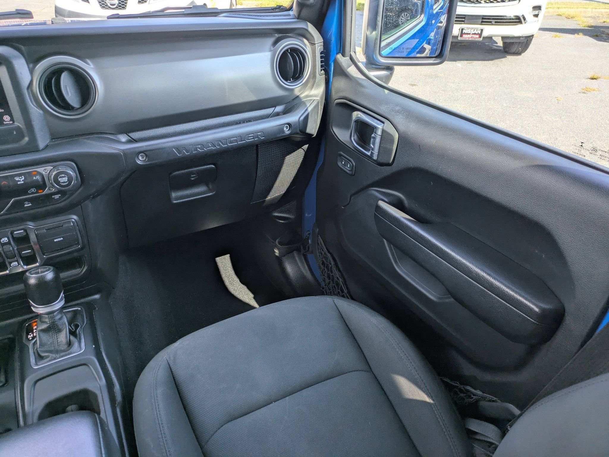 Used 2023 Jeep Wrangler Unlimited Sport AWD/4WD image 18