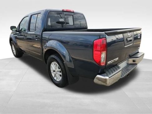 Used 2019 Nissan Frontier SV image 7