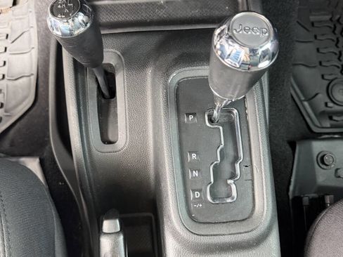 Used 2017 Jeep Wrangler Unlimited Sport AWD/4WD image 20