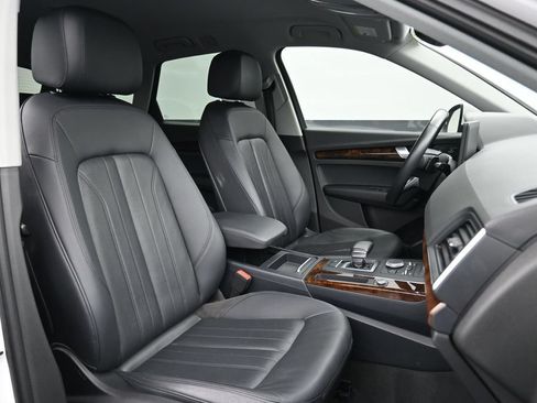 Used 2018 Audi Q5 2.0T Premium w/ Convenience Package AWD/4WD image 25