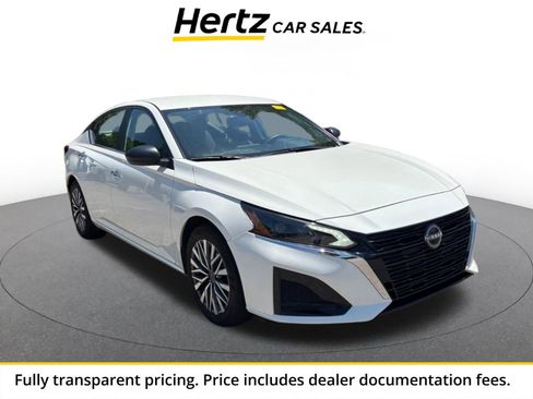 Used 2025 Nissan Altima 2.5 SV FWD image 1