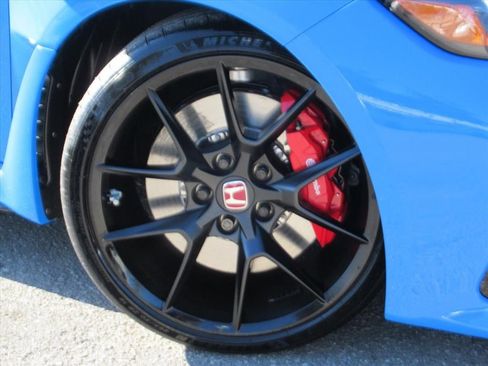 Used 2025 Honda Civic Type R image 6