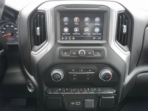 Used 2022 Chevrolet Silverado 1500 Custom image 13