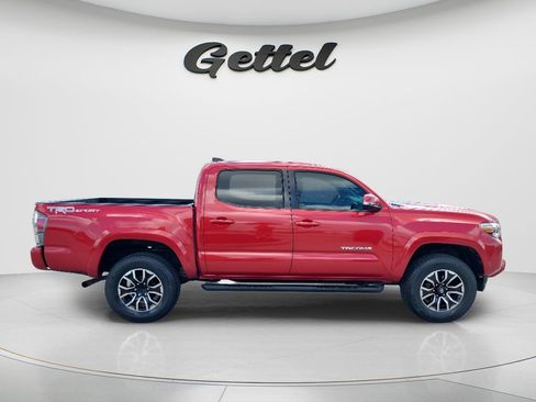 Used 2021 Toyota Tacoma TRD Sport w/ Technology Package RWD image 4