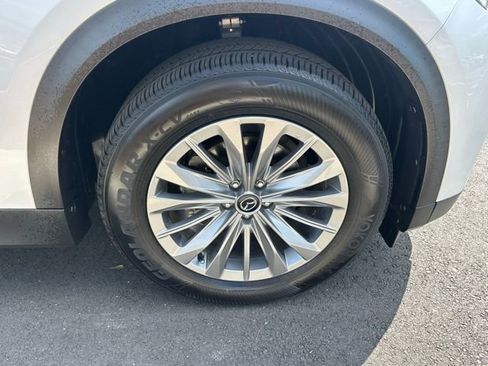 Used 2024 MAZDA CX-90 3.3 Turbo w/ Preferred Plus image 13