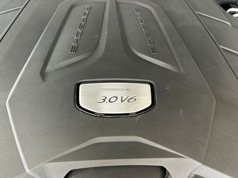 Used 2019 Porsche Cayenne AWD/4WD image 13