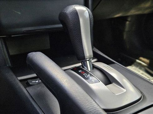 Used 2010 Honda Accord EX-L image 12