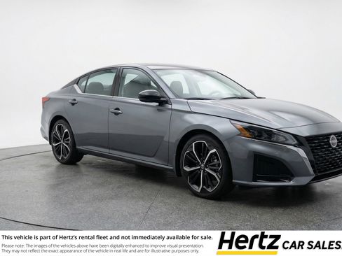Used 2025 Nissan Altima 2.5 SR FWD image 1