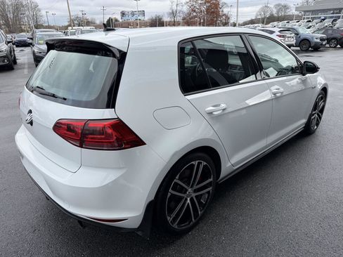 Used 2017 Volkswagen GTI Sport image 5