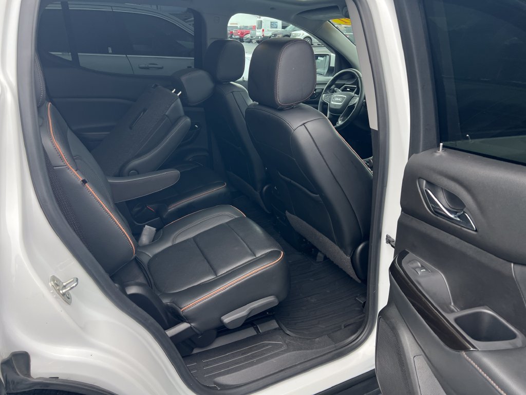 Used 2021 GMC Acadia AT4 w/ Technology Package AWD/4WD image 26