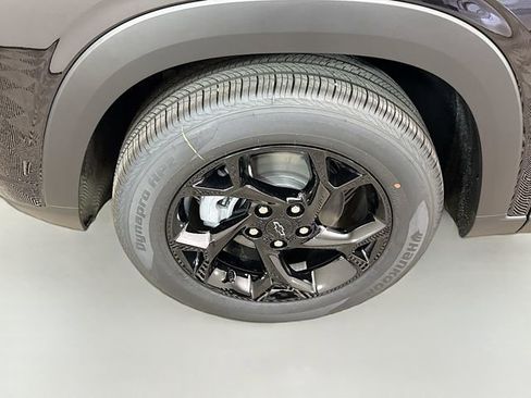 New 2026 Chevrolet Trax LT FWD image 31