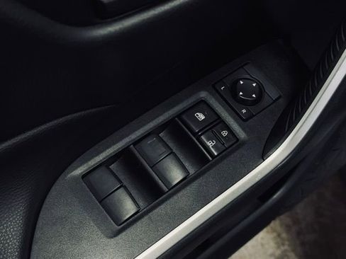 Used 2023 Toyota RAV4 LE image 12