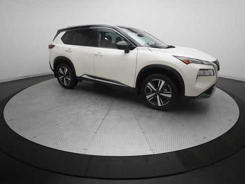 Certified 2023 Nissan Rogue SL w/ SL Premium Package image 37