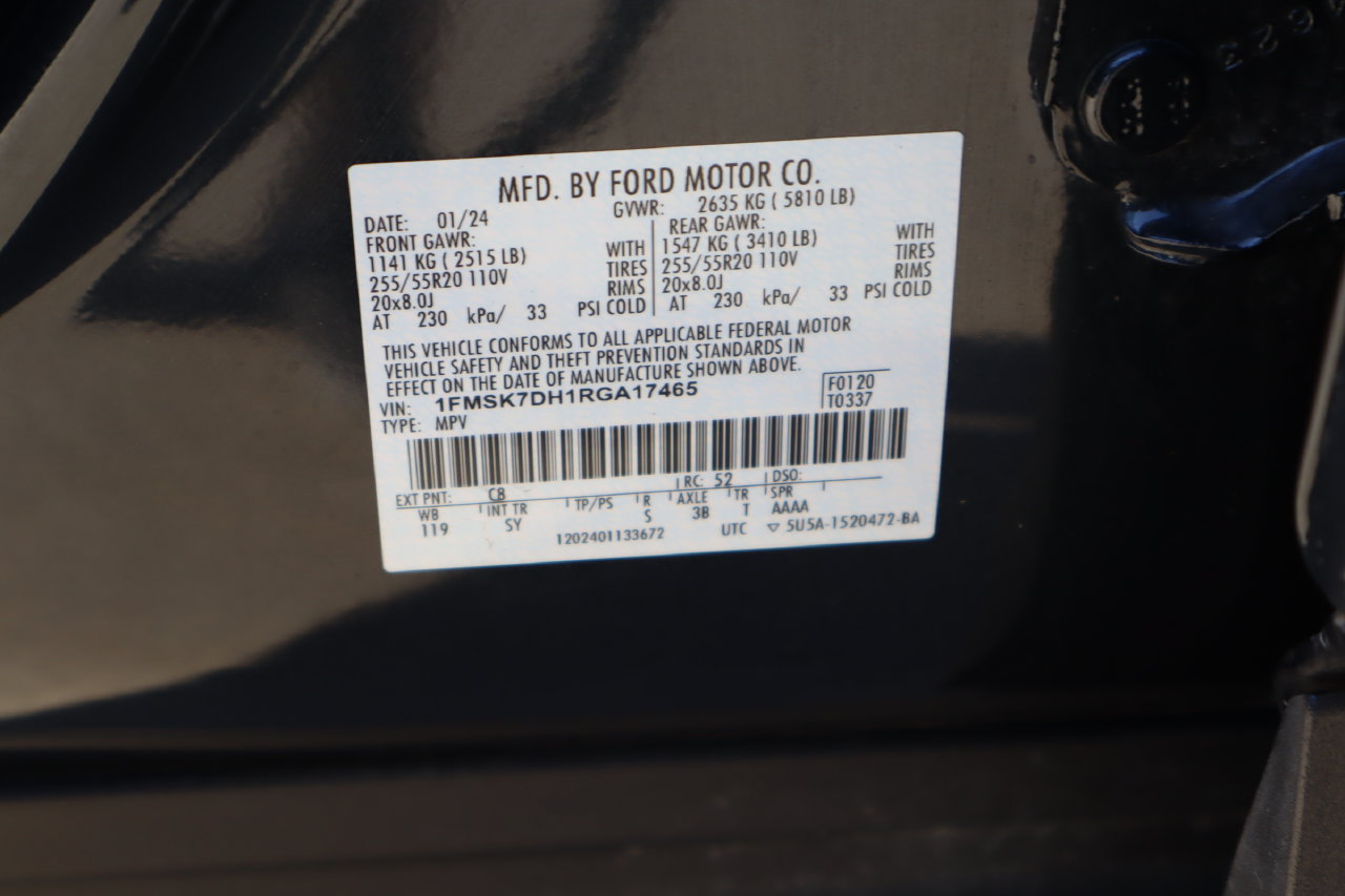 Used 2024 Ford Explorer XLT w/ Equipment Group 202A RWD image 30