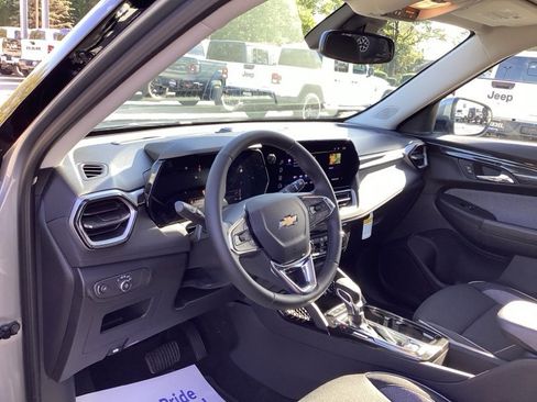 New 2026 Chevrolet TrailBlazer LT w/ Convenience Package image 28