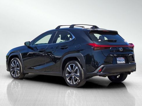 Used 2022 Lexus UX 200 w/ Accessory Package (Z2) FWD image 7