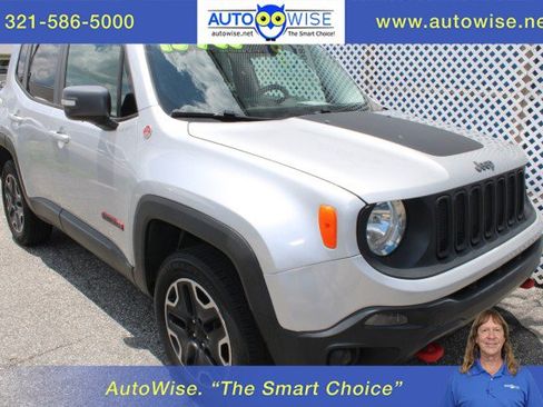 Used 2016 Jeep Renegade Trailhawk w/ Premium Trailhawk Package AWD/4WD image 1